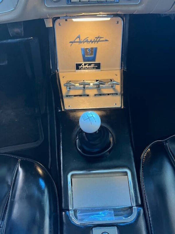 1963 Studebaker Avanti