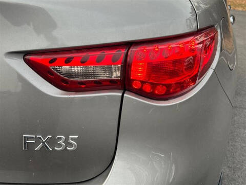 2011 Infiniti FX35
