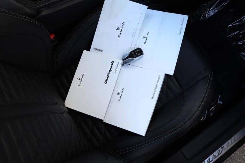 2022 Maserati Quattroporte Modena