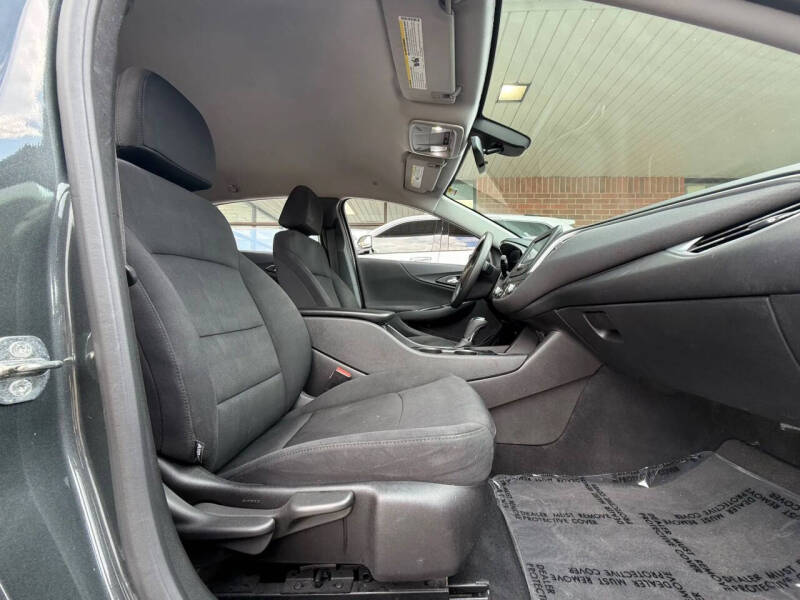 2017 Chevrolet Malibu LS