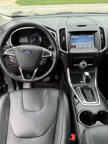 2017 Ford Edge Titanium