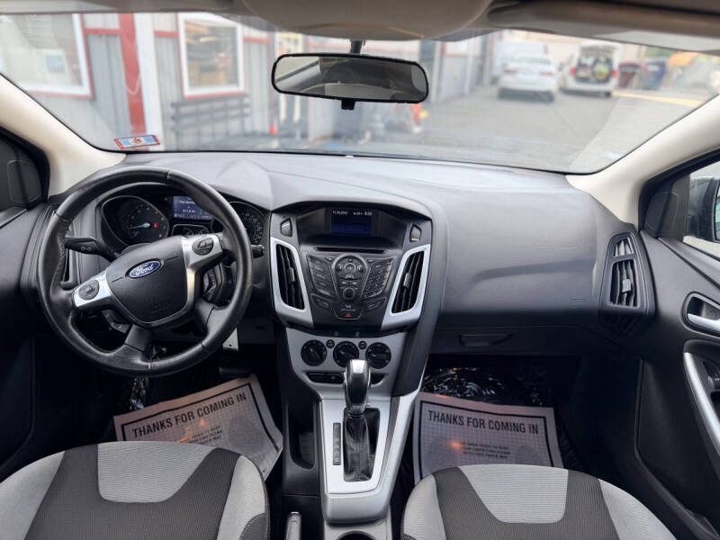 2012 Ford Focus SE