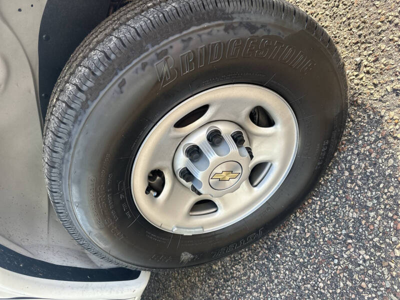 2025 Chevrolet Express 2500