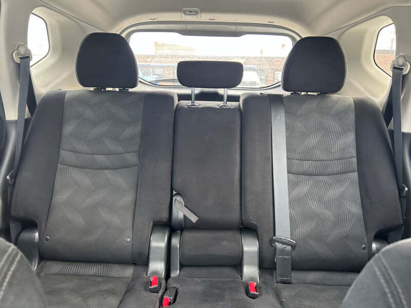 2015 Nissan Rogue SV