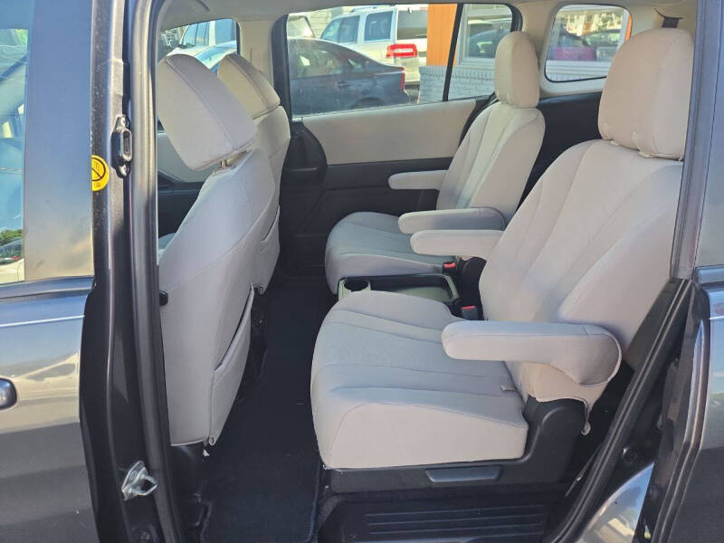 2014 Mazda MAZDA5 Sport