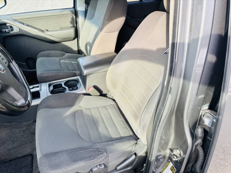 2008 Nissan Pathfinder LE