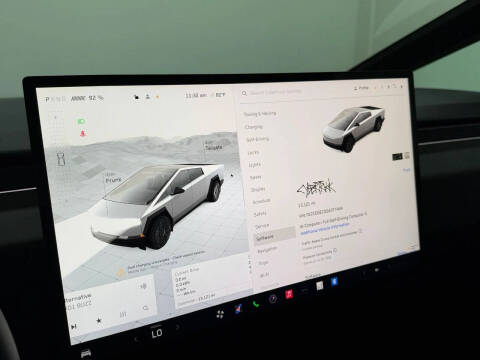 2025 Tesla Cybertruck Long Range