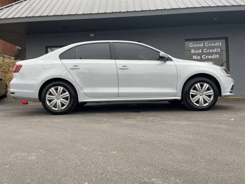 2017 Volkswagen Jetta for sale at Auto Credit Connection LLC in Uniontown PA