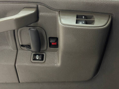 2017 GMC Savana 2500