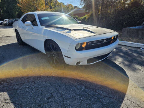 2015 Dodge Challenger SXT