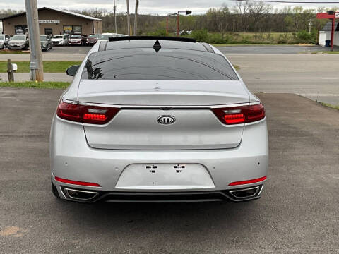 2017 Kia Cadenza Premium