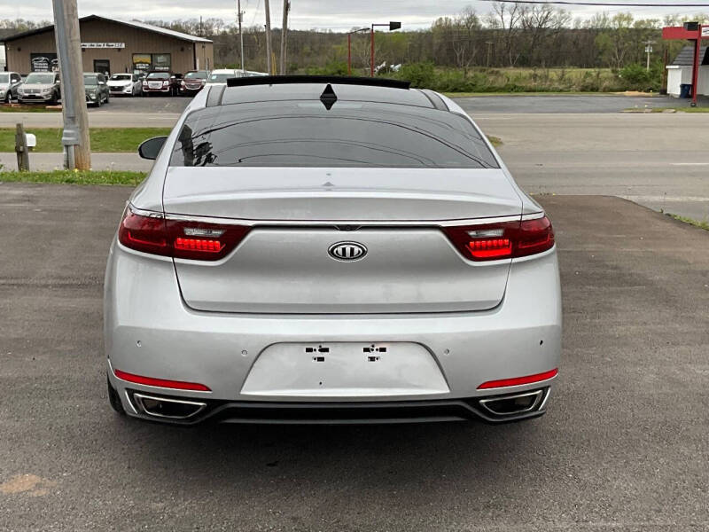 2017 Kia Cadenza Premium