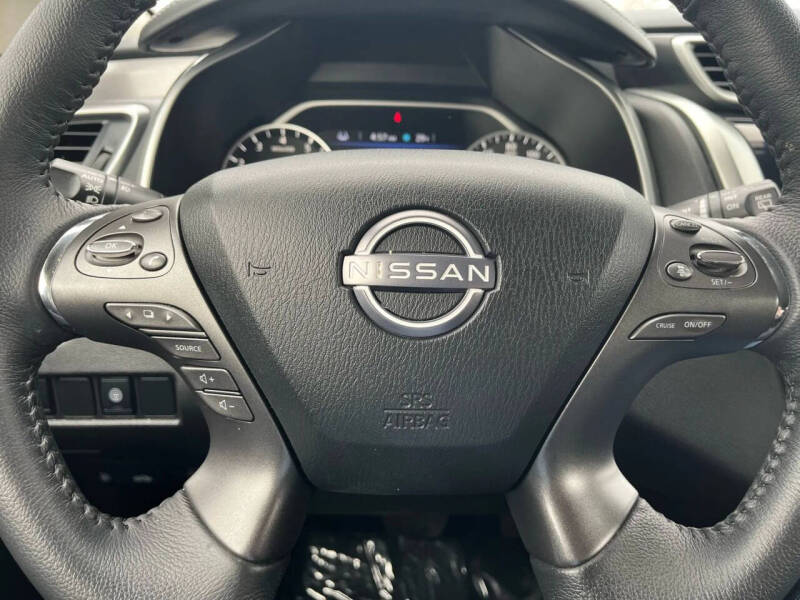 2024 Nissan Murano SV