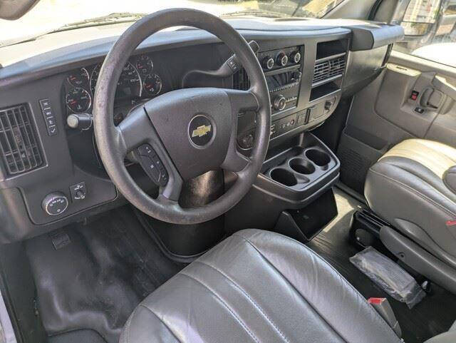 2021 Chevrolet Express 2500