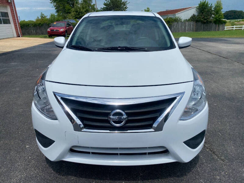 2019 Nissan Versa SV