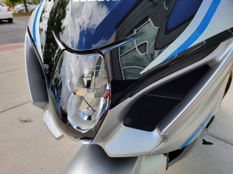 2025 Suzuki GSXR 1000 ABS