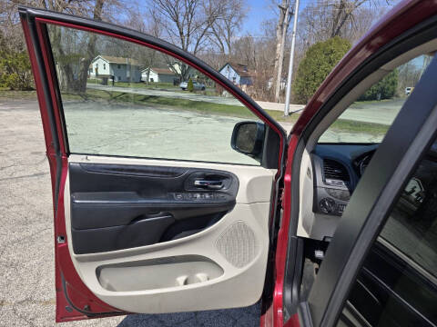 2014 Dodge Grand Caravan American Value Package