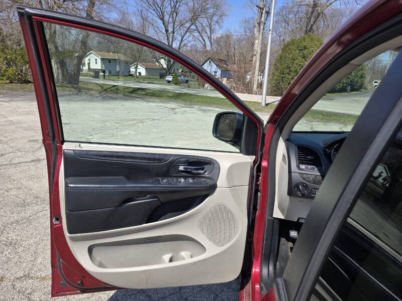 2014 Dodge Grand Caravan American Value Package