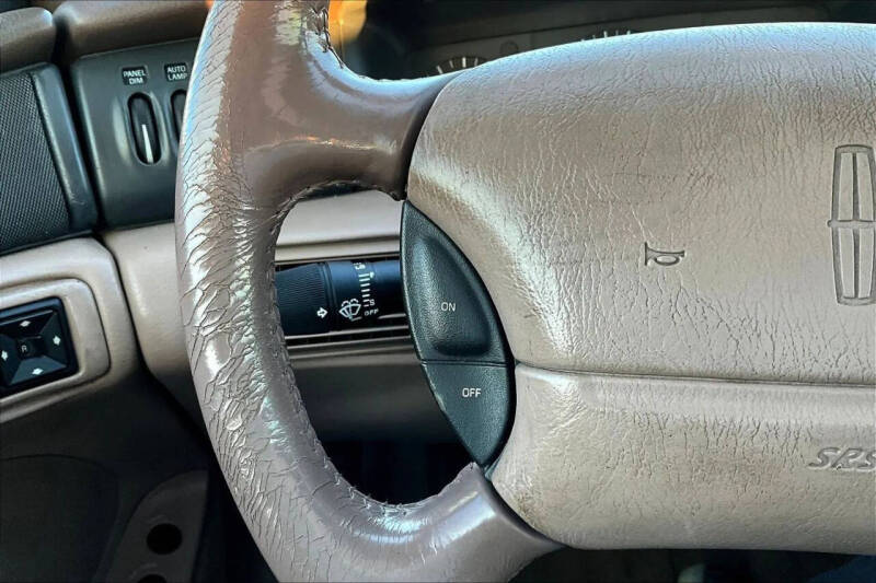 1993 Lincoln Mark VIII