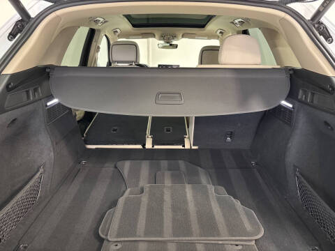 2022 Audi Q5 quattro Premium Plus 40 TFSI