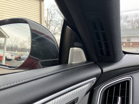 2017 Infiniti Q60 Red Sport 400