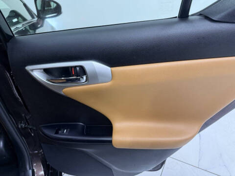 2011 Lexus CT 200h Premium