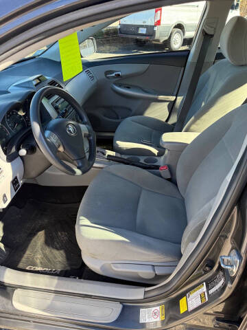 2012 Toyota Corolla LE