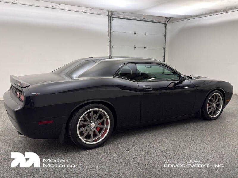 2009 Dodge Challenger SRT8