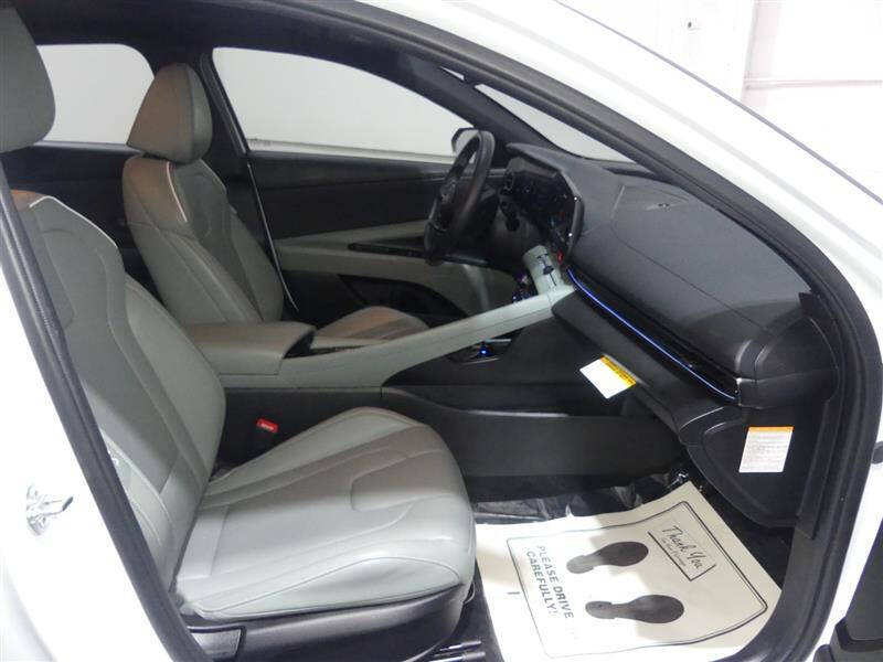 2024 Hyundai Elantra Hybrid Limited