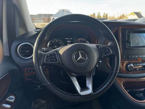 2017 Mercedes-Benz Metris