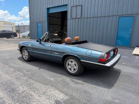1988 Alfa Romeo Spider Veloce