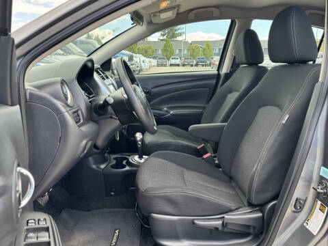 2019 Nissan Versa SV