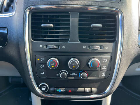 2019 Dodge Grand Caravan SXT 35th Anniversary Edition