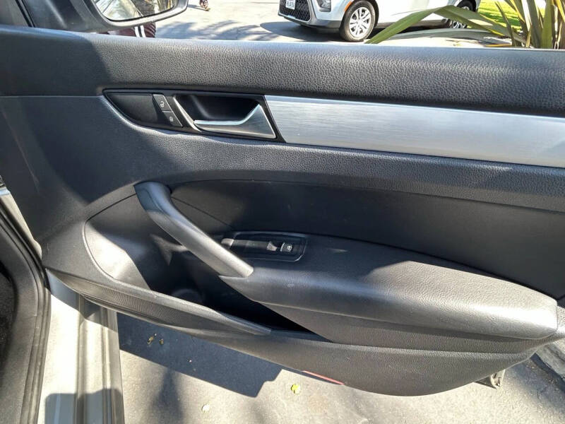 2013 Volkswagen Passat