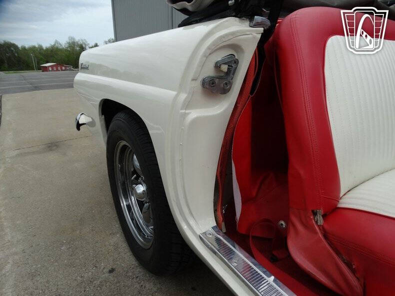 1956 Ford Thunderbird