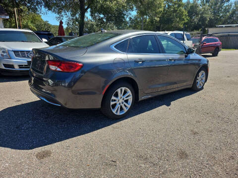 2017 Chrysler 200 Limited Platinum