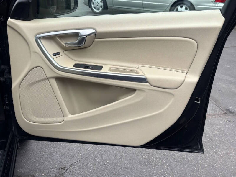 2016 Volvo S60 T5 Drive-E