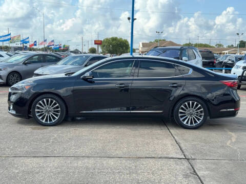 2017 Kia Cadenza Premium