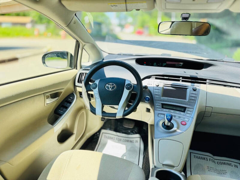 2012 Toyota Prius Three