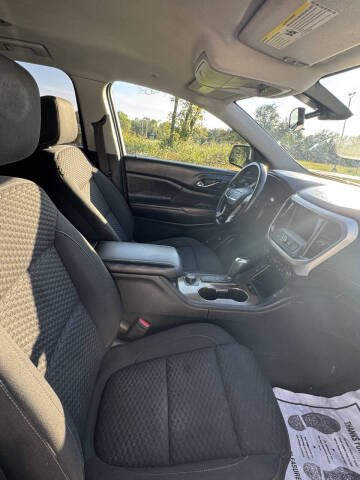 2018 GMC Acadia SLE-2