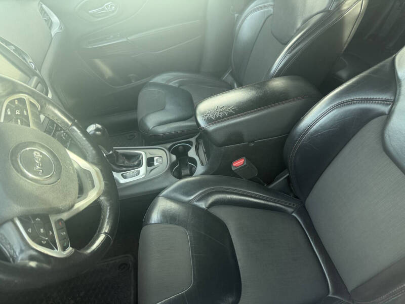 2017 Jeep Cherokee Trailhawk L Plus