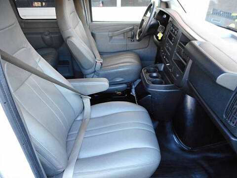 2017 Chevrolet Express LS 2500