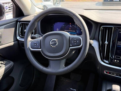 2025 Volvo S60 B5 Core