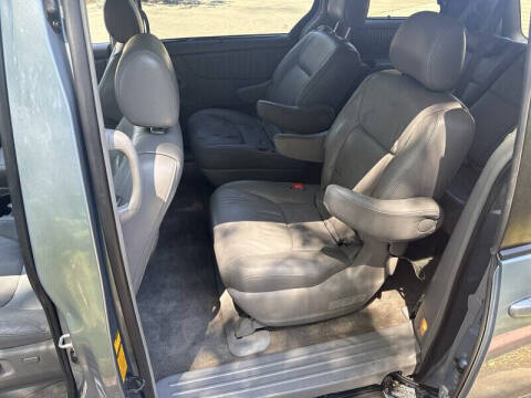 2005 Toyota Sienna XLE 7 Passenger