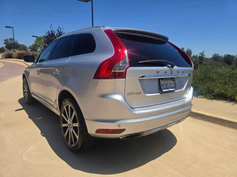 2016 Volvo XC60 T5 Drive-E Premier