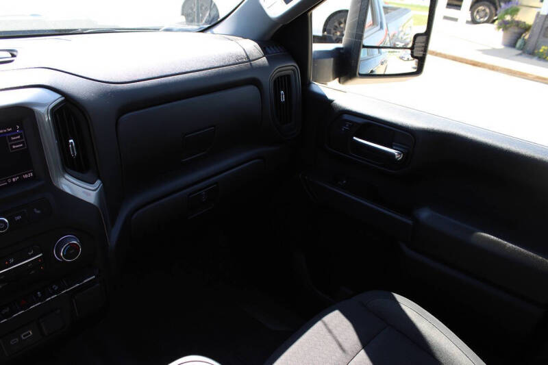 2024 Chevrolet Silverado 2500HD Custom