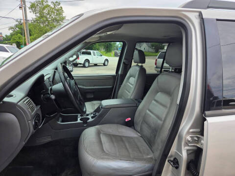 2005 Ford Explorer XLT