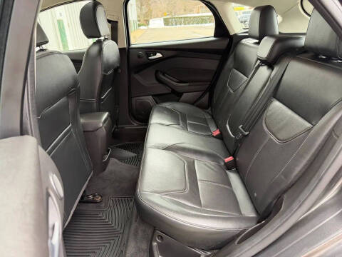 2017 Ford Focus Titanium