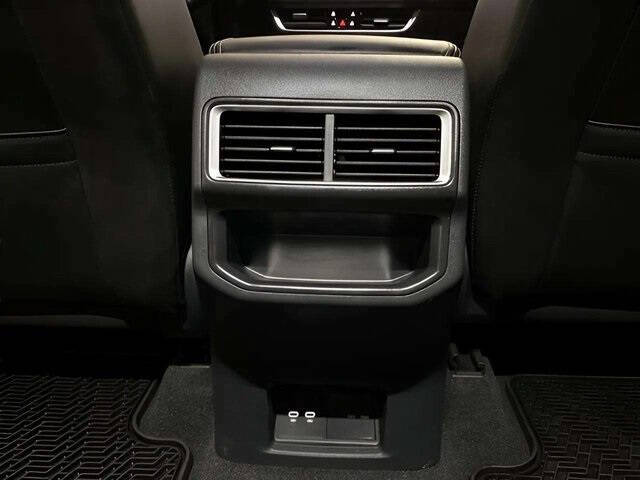 2025 Volkswagen Atlas Cross Sport SE 4Motion