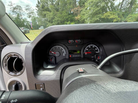 2013 Ford E-Series E-350 SD XLT